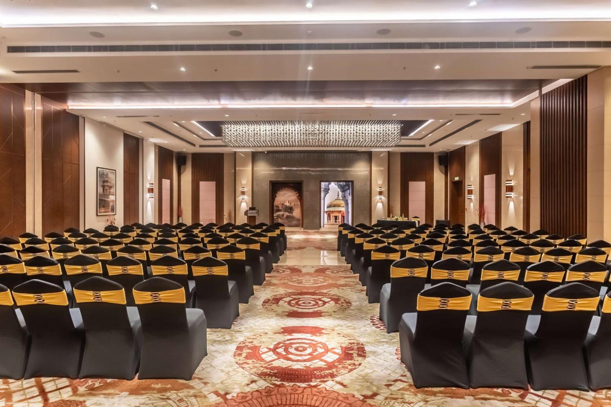 فندق راديسون بلو، غريتر نويدا نويدا الكبرى المظهر الخارجي الصورة The Grand Ballroom