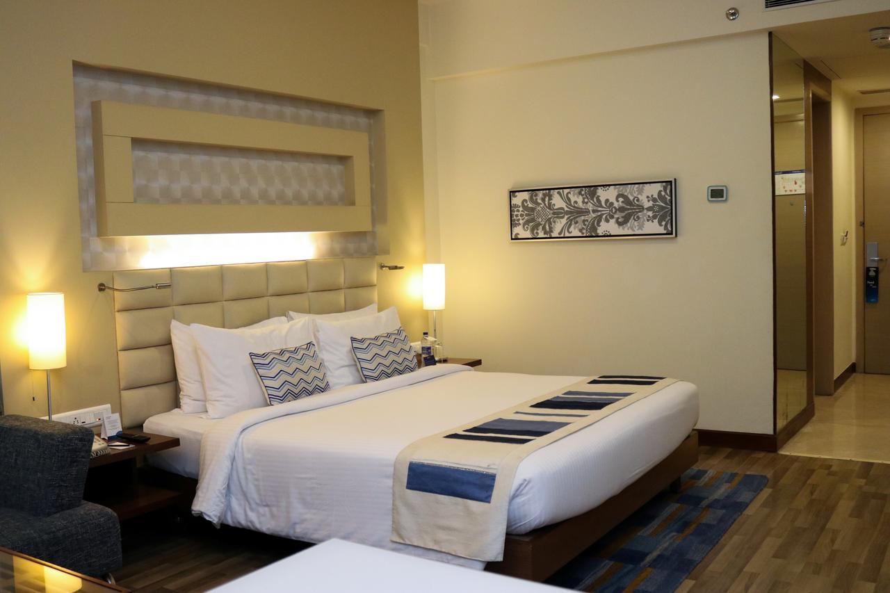 فندق راديسون بلو، غريتر نويدا نويدا الكبرى المظهر الخارجي الصورة A room at the Taj Bengal